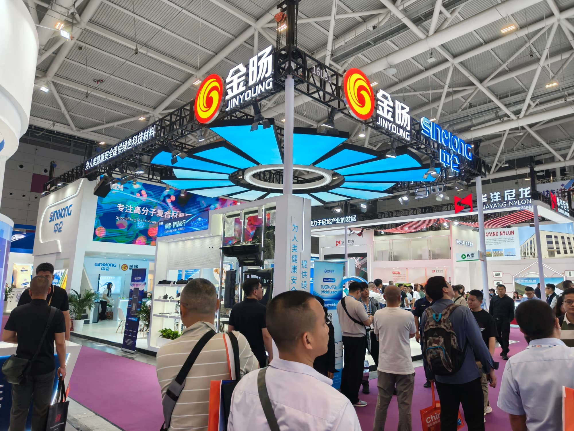 深耕橡塑展搭建，用專業(yè)展位撬動(dòng)全球商機(jī)