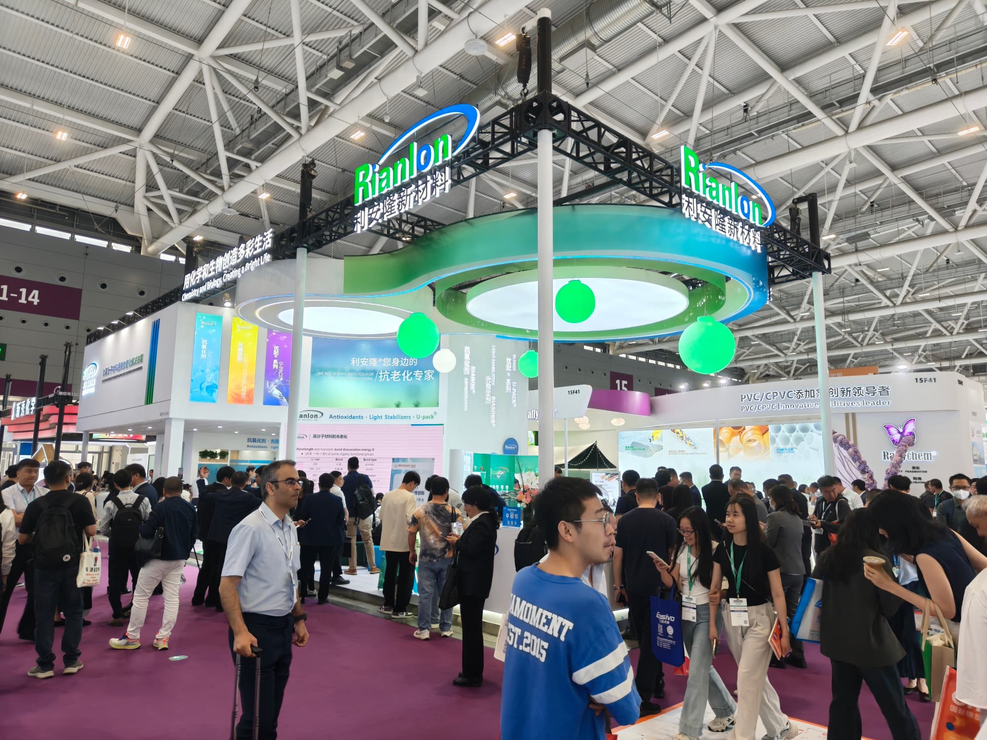 橡塑展展臺設計別只看顏值，技術展示與品牌傳遞才是核心價值