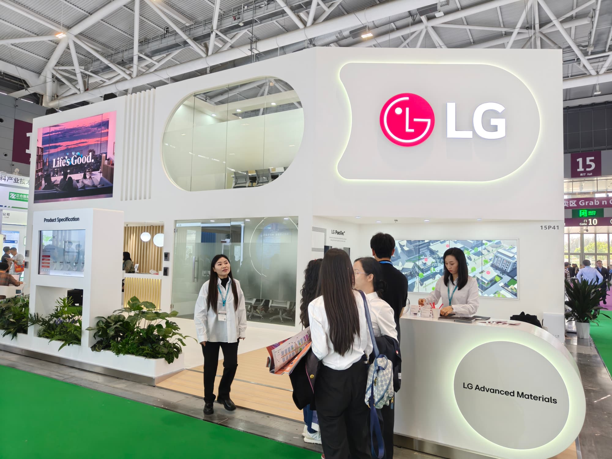 上海橡塑展雙層展臺(tái)搭建 承重與視野雙優(yōu)設(shè)計(jì)